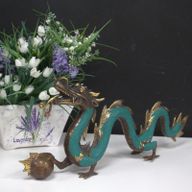 Feng shui - Średni Smok z Kulą - 27 cm