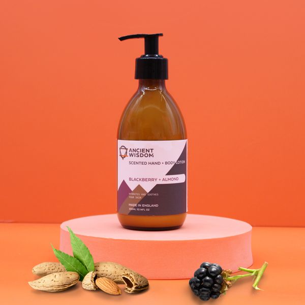 Perfumowany Balsam 300 ml - Jeżyna i Migdał