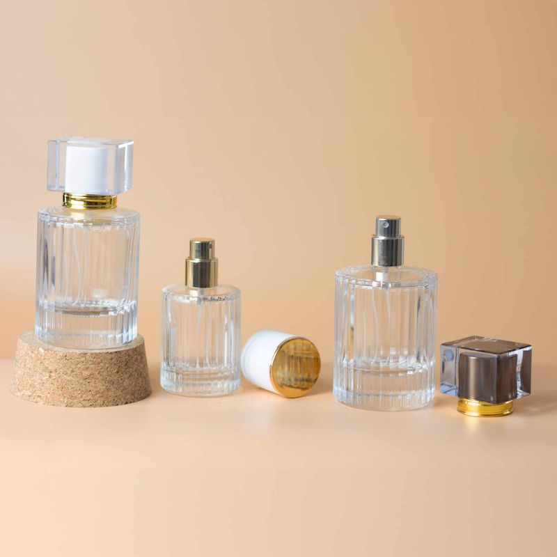 Okrągła Butelka Prążkowana 50 ml + Spray + Biała Zatyczka