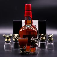Zestaw 6 Kieliszków Bottom Up (50 ml) - Mistyczne Stworzenia