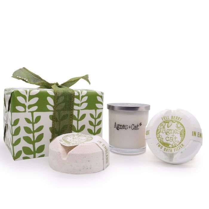 Zestaw Prezentowy - Świeca Rhubarb + Kule White Fig i Fell Berry