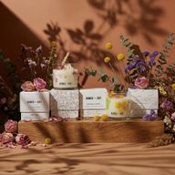 Świeca Sojowa Botaniczna Agnes+Cat - Rydal Oudh