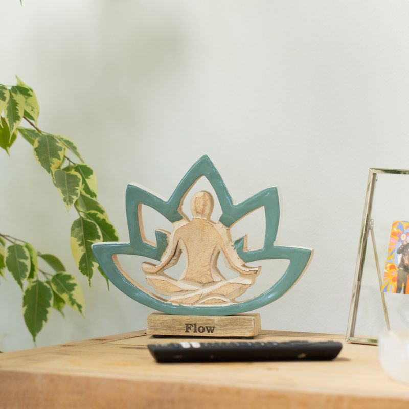 Drewniana Figurka Joginki - Kwiat Lotosu - Turkusowa - Flow