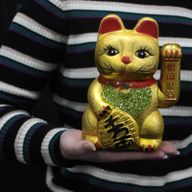 Ceramiczny Złoty Kot Szczęścia Machający Łapką