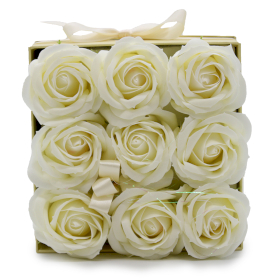 Kwiaty Mydlane Box - 9 Kremowych Róż - Kwadratowy