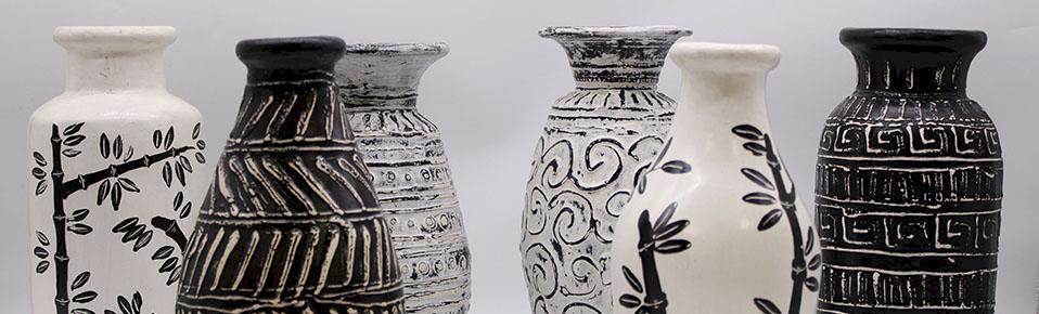 Ceramiczne Wazony z Lombok