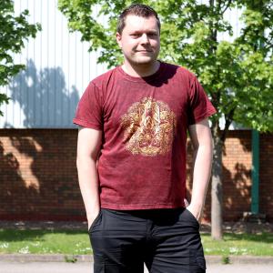 T-Shirty Nomad Sari z Efektem Sprania